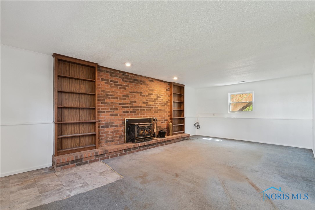7803 Therfield Drive, Sylvania, Ohio image 39