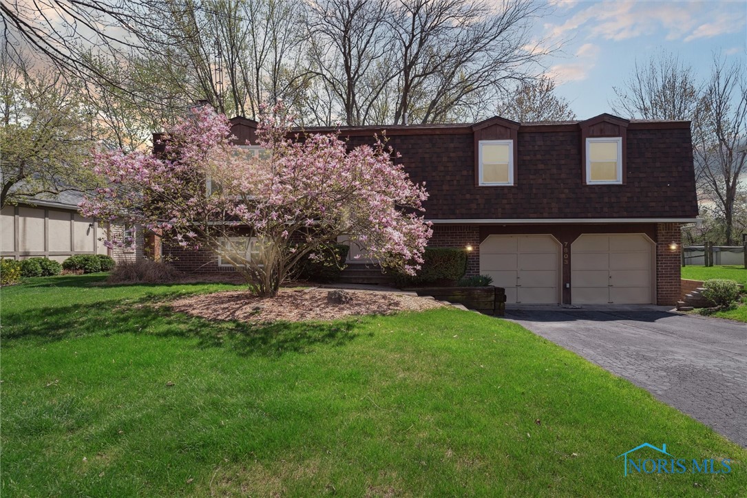 7803 Therfield Drive, Sylvania, Ohio image 1