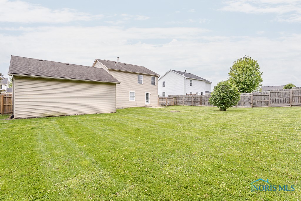 1080 Sparrow Lane, Bowling Green, Ohio image 39