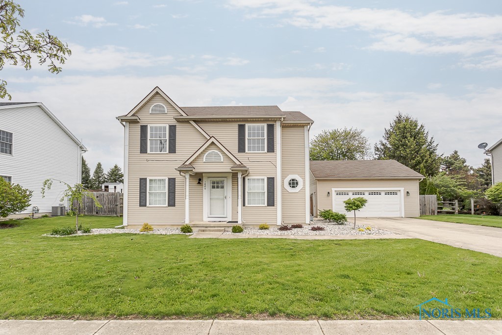 1080 Sparrow Lane, Bowling Green, Ohio image 1