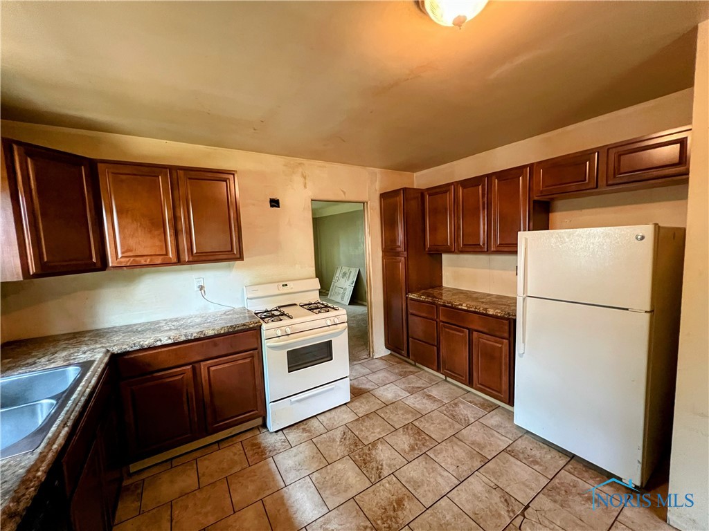 1531 Wilmore Drive, Toledo, Ohio image 6