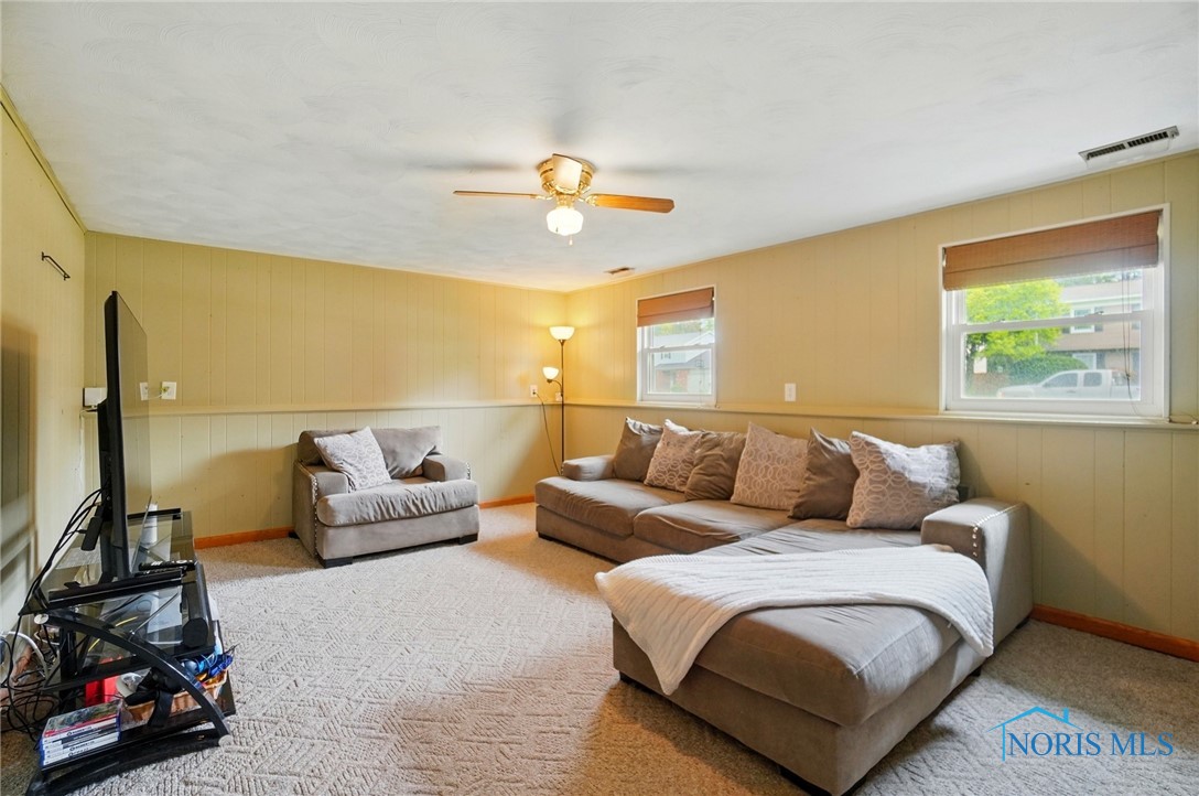 1530 Forester Drive, Oregon, Ohio image 27