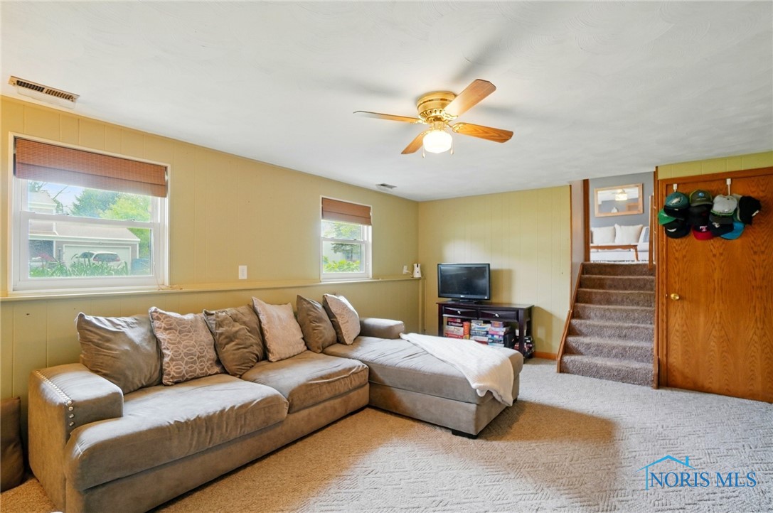 1530 Forester Drive, Oregon, Ohio image 28