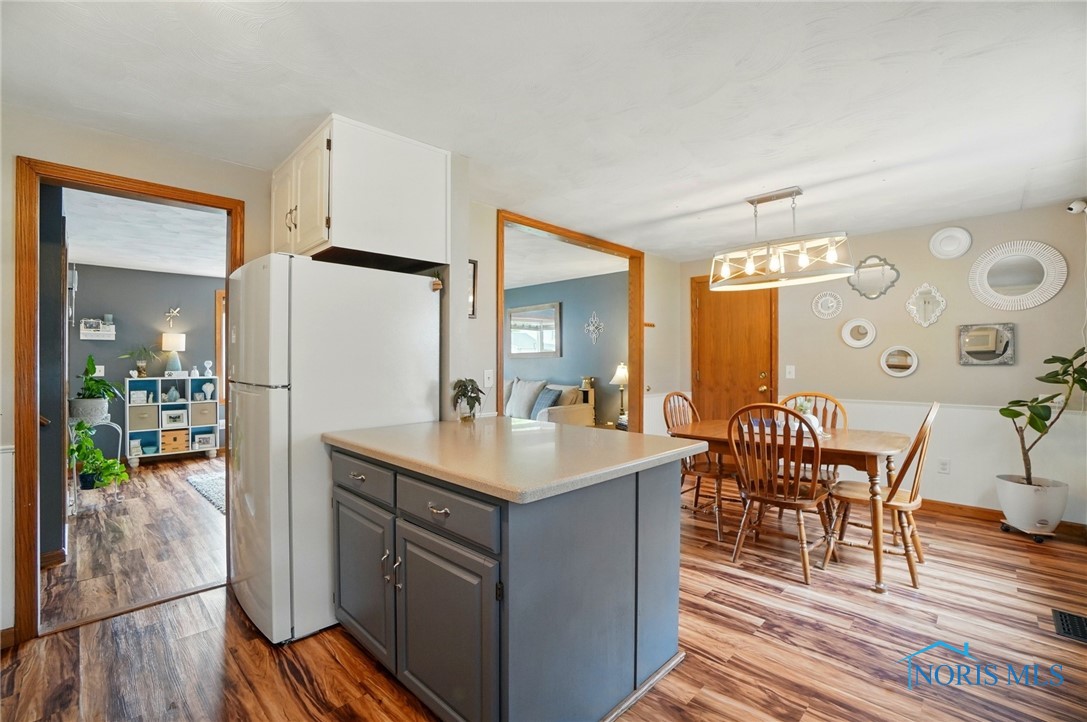 1530 Forester Drive, Oregon, Ohio image 16