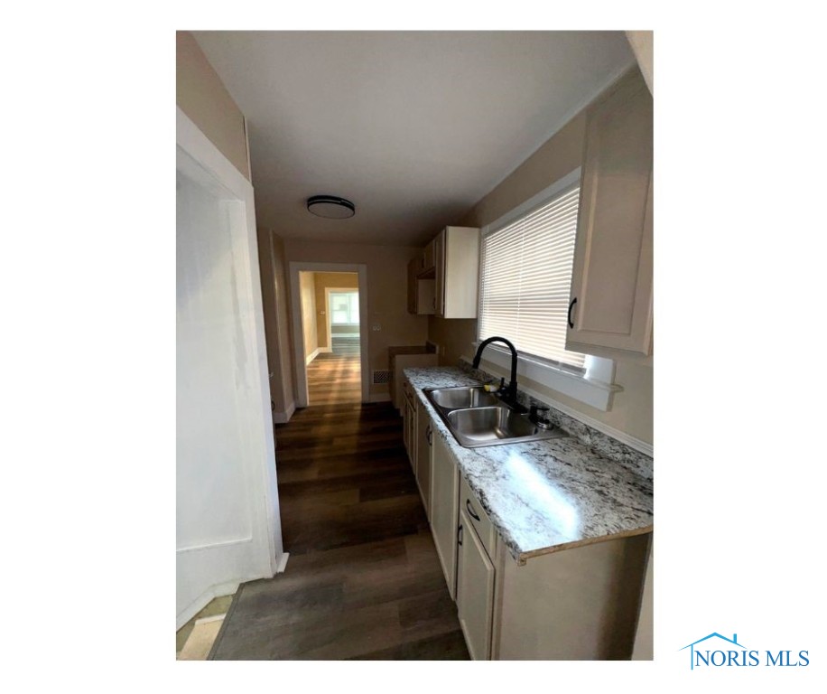 427 Oak Street, Toledo, Ohio image 16