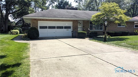 Photo for 3201 Oak Grove Place