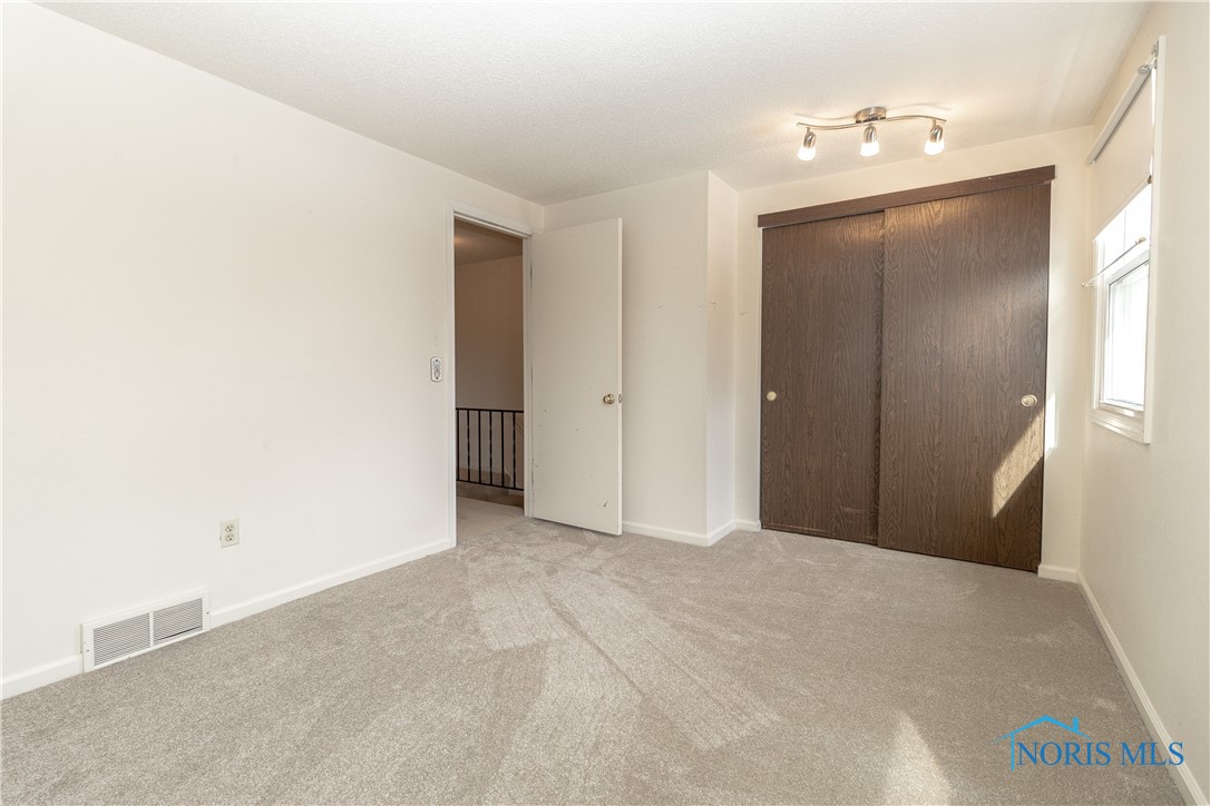 5945 Brainard Drive, Sylvania, Ohio image 21