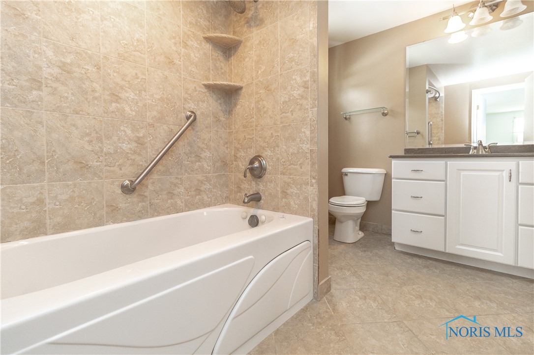 5945 Brainard Drive, Sylvania, Ohio image 17