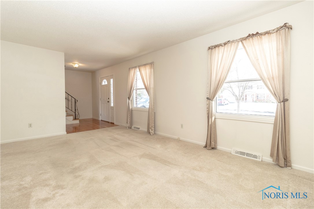 5945 Brainard Drive, Sylvania, Ohio image 3
