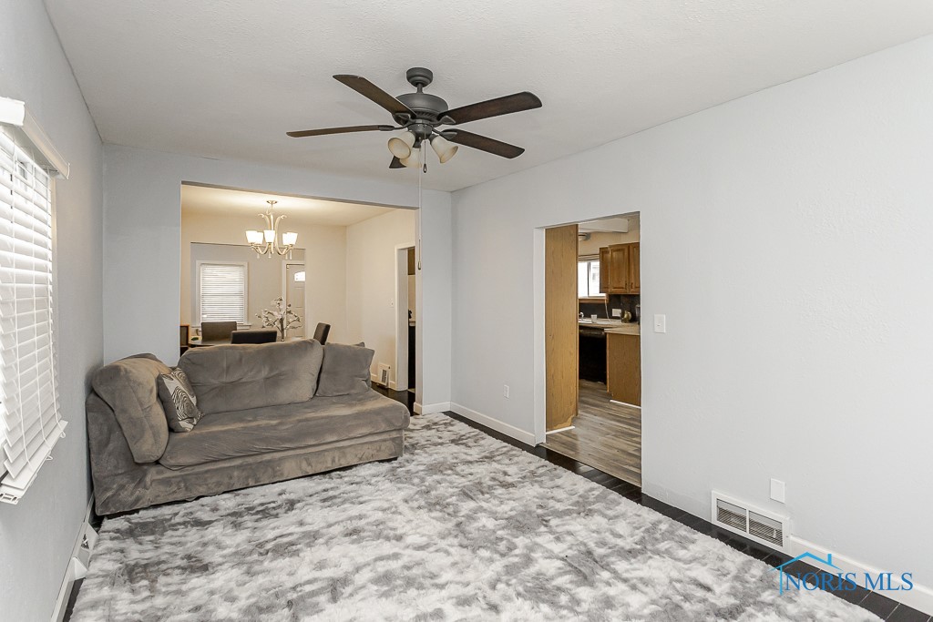 3715 Watson Avenue, Toledo, Ohio image 11
