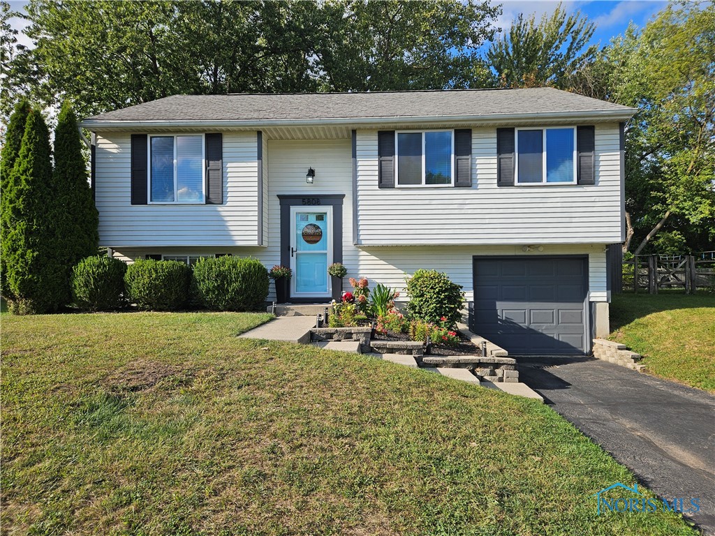 5808 Pheasant Hollow Drive