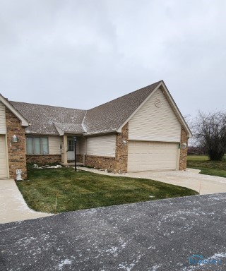 4249 Townhouse Drive, Oregon, Ohio image 37