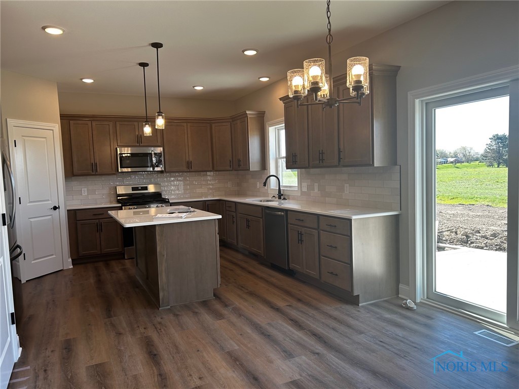 241 Avilyn Lane, Oregon, Ohio image 2