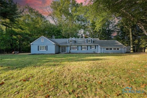 Photo of 4906 Pine Ridge Road, Toledo, OH 43615 (MLS # 6136123)