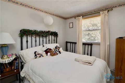 Tiny photo for 5454 Brook Point Road, Toledo, OH 43611 (MLS # 6136235)