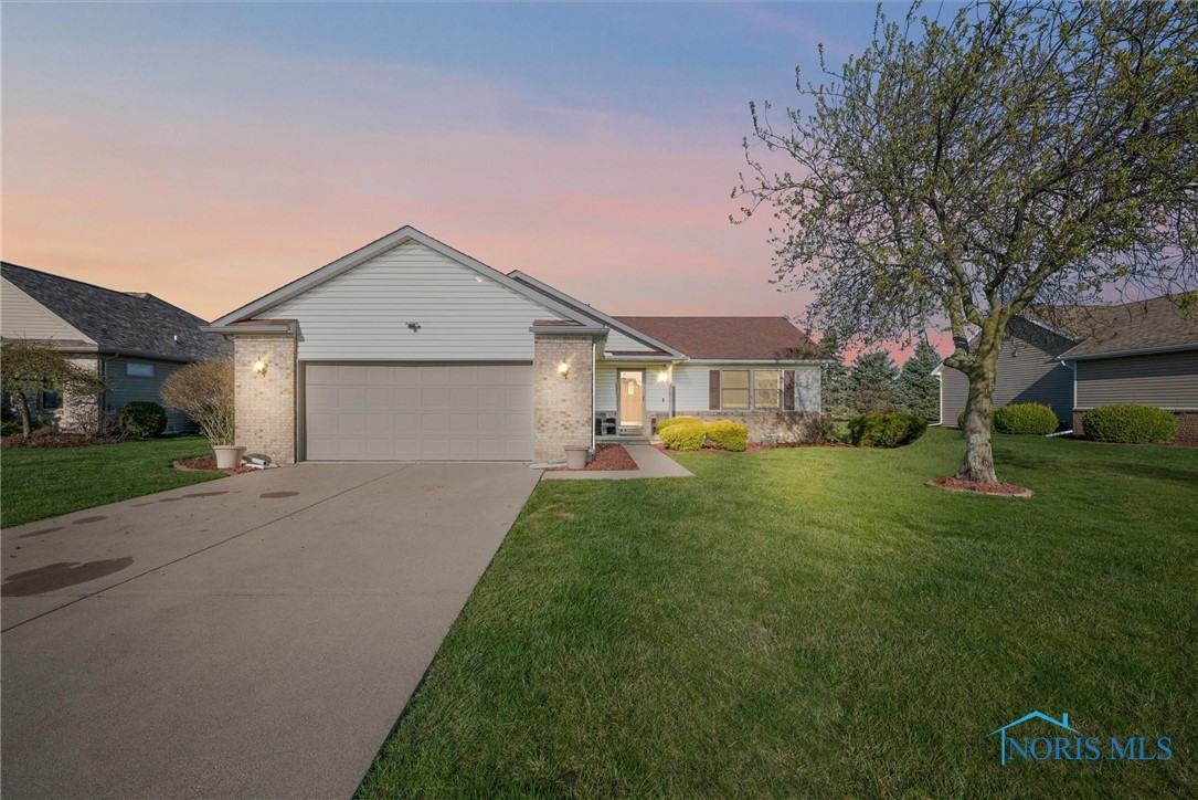 950 Reynolds Circle, Oregon, Ohio image 1