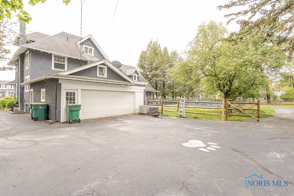 121 Eagle Point Drive, Rossford, Ohio image 40