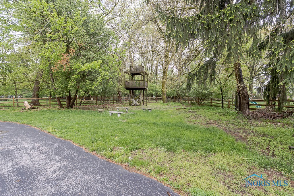 121 Eagle Point Drive, Rossford, Ohio image 44