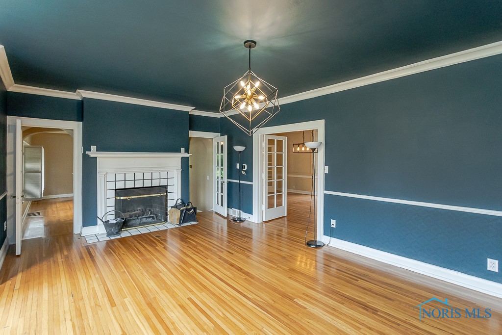 121 Eagle Point Drive, Rossford, Ohio image 4