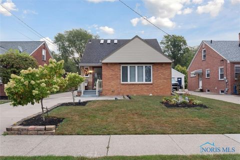 Tiny photo for 4113 S Detroit Avenue, Toledo, OH 43614 (MLS # 6136267)