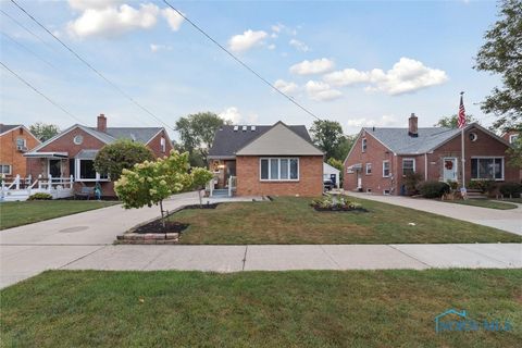Tiny photo for 4113 S Detroit Avenue, Toledo, OH 43614 (MLS # 6136267)