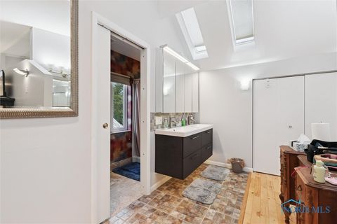 Tiny photo for 4113 S Detroit Avenue, Toledo, OH 43614 (MLS # 6136267)