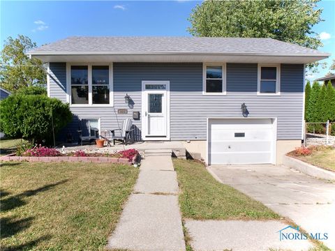 Photo of 215 Earl Street, Walbridge, OH 43465 (MLS # 6137016)
