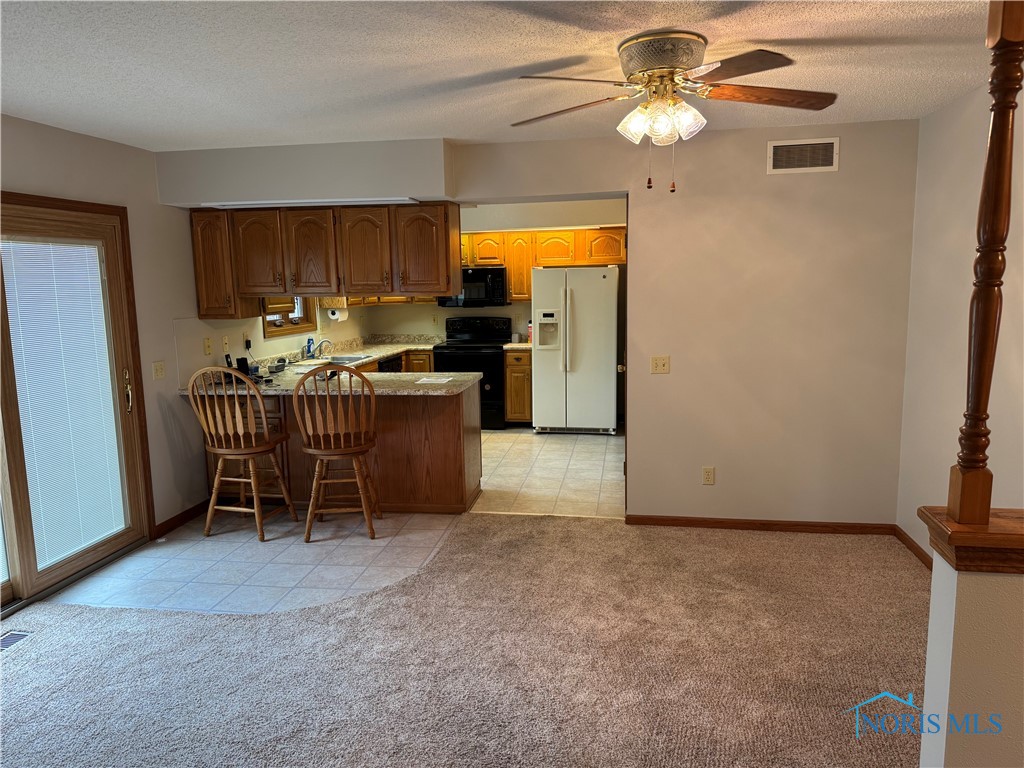 602 Wood Cree Court, Defiance, Ohio image 3