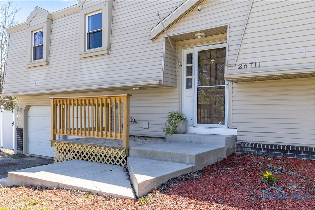 26711 Sheringham Road, Perrysburg, Ohio image 4