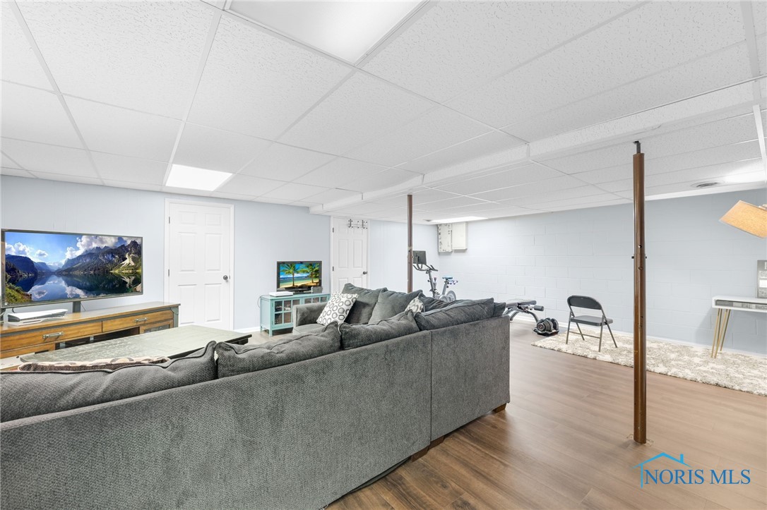 521 Erie Court, Bowling Green, Ohio image 34
