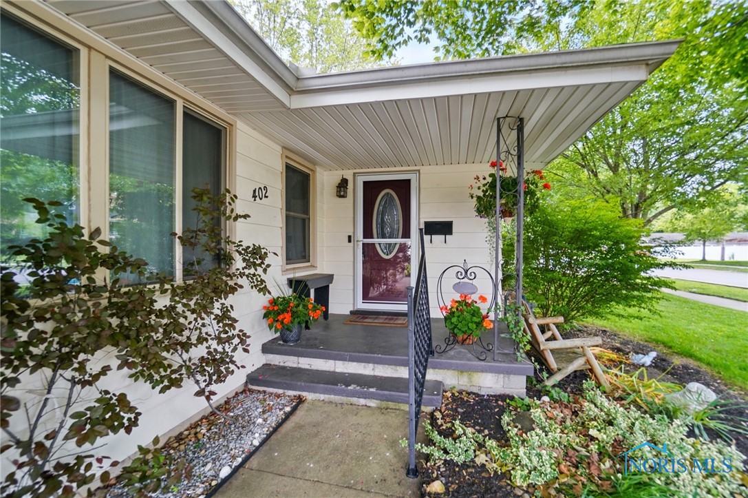 402 N Grand Avenue, Ada, Ohio image 2