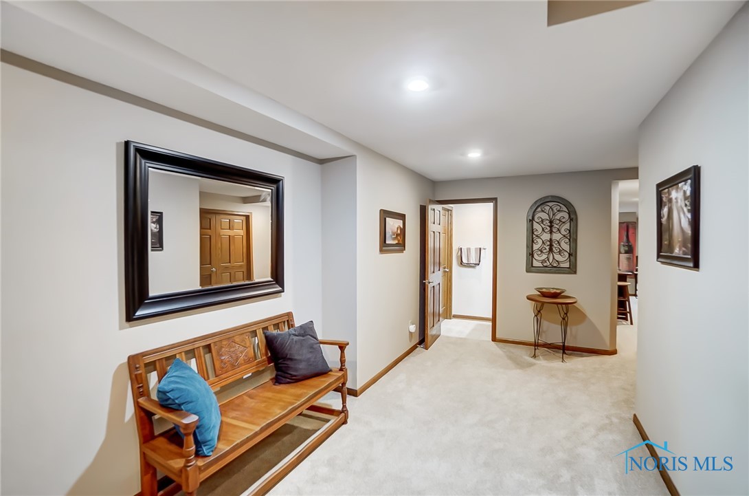 660 Meadowview Drive, Findlay, Ohio image 29