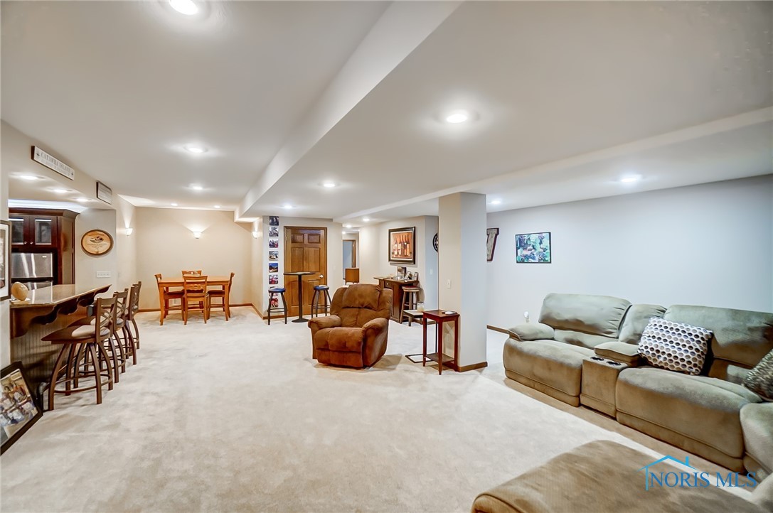660 Meadowview Drive, Findlay, Ohio image 34