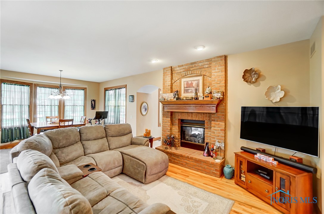 660 Meadowview Drive, Findlay, Ohio image 11