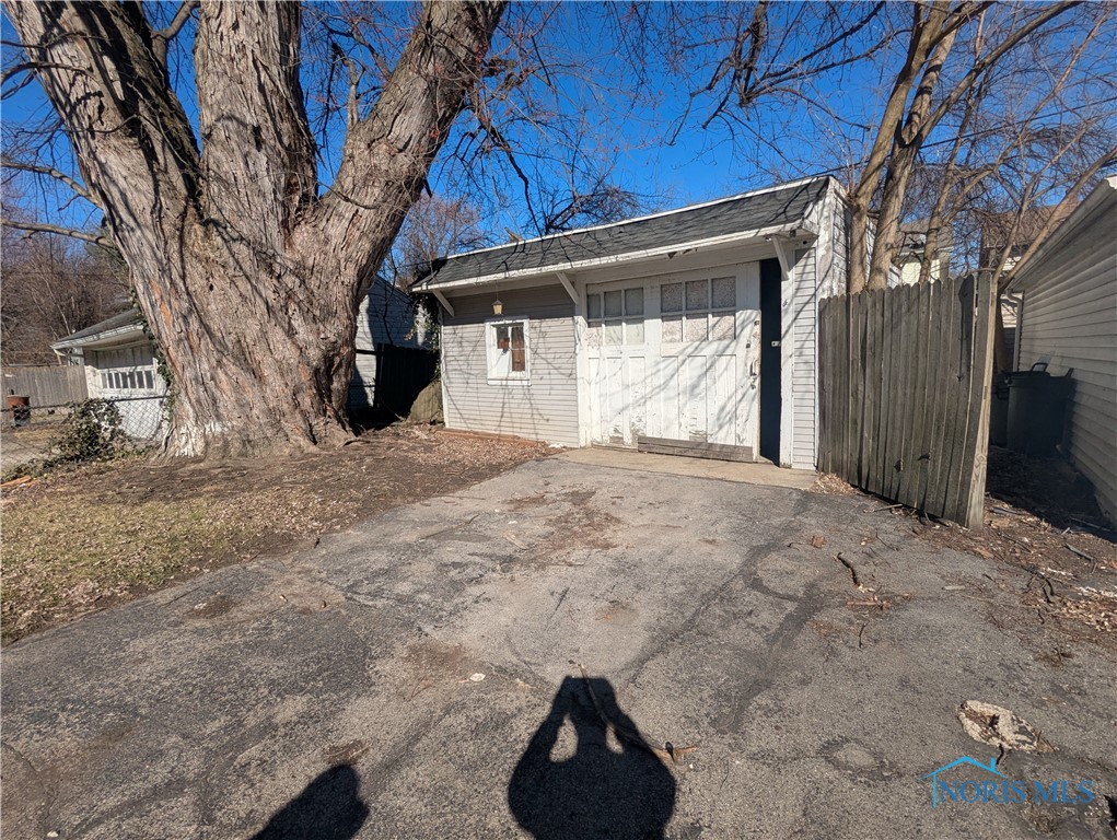 3606 Hoiles Avenue, Toledo, Ohio image 25