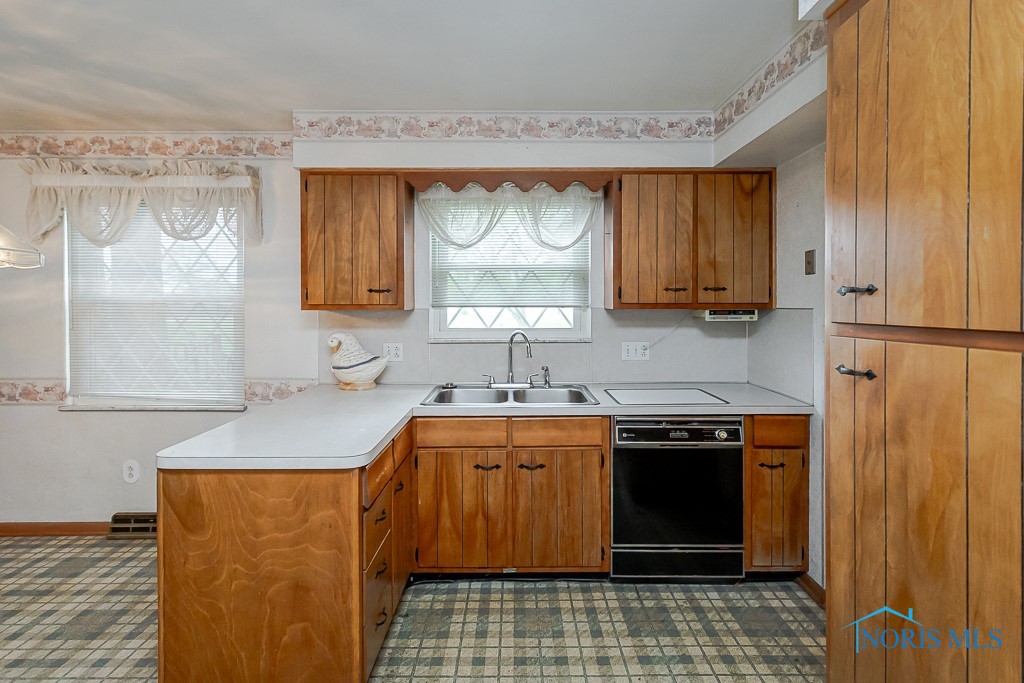 400 Orchard View Drive, Maumee, Ohio image 18