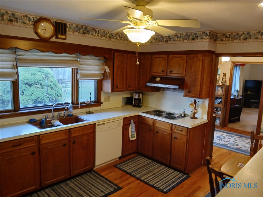 5328 Orchard Place, Northwood, Ohio image 12