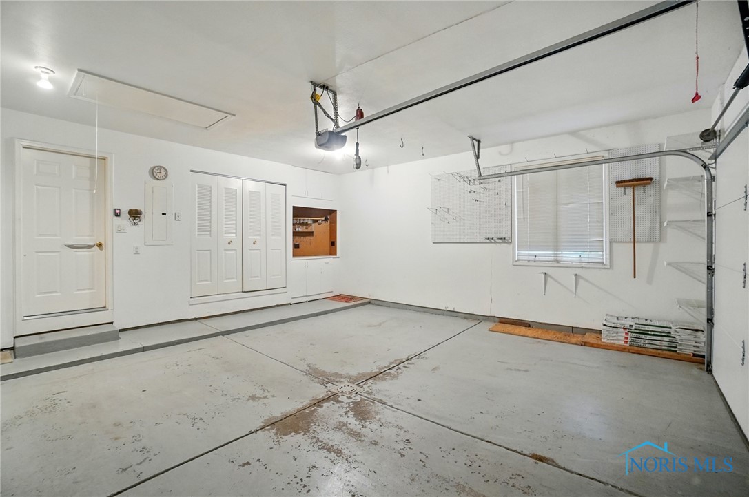 7430 Country Commons Lane #7430, Sylvania, Ohio image 47
