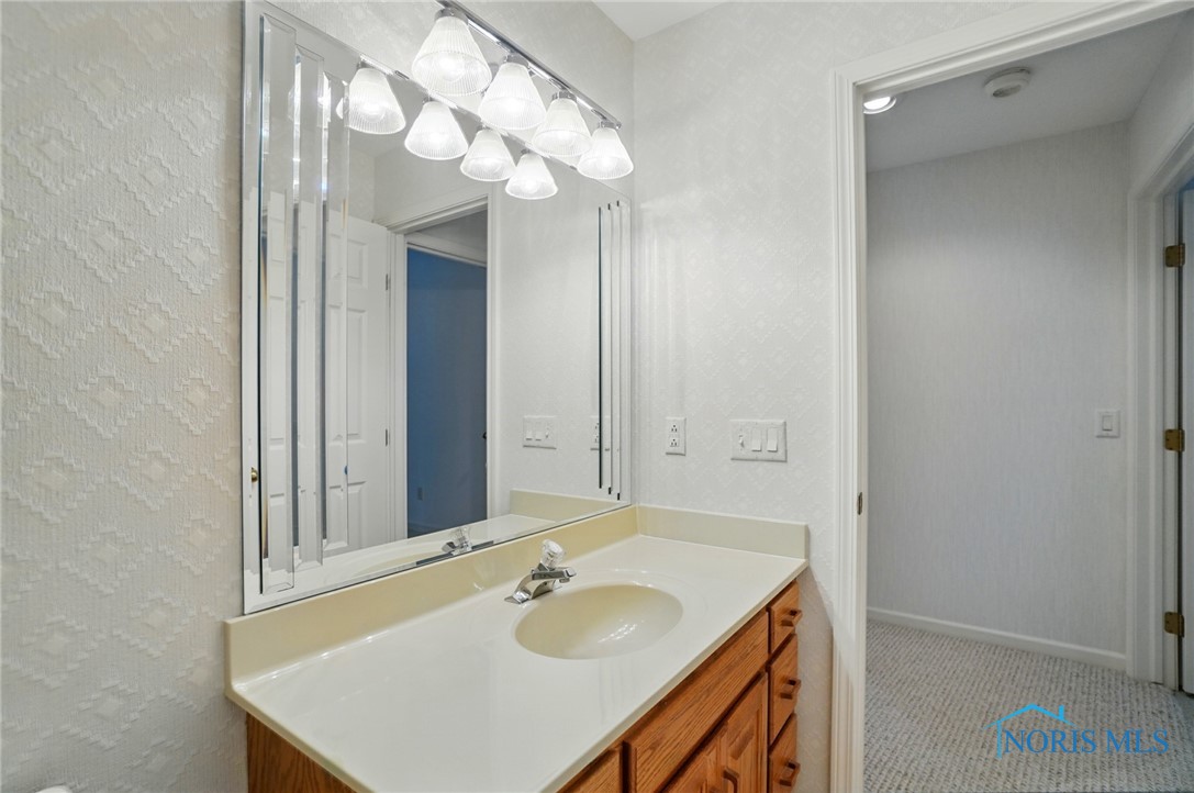 7430 Country Commons Lane #7430, Sylvania, Ohio image 30