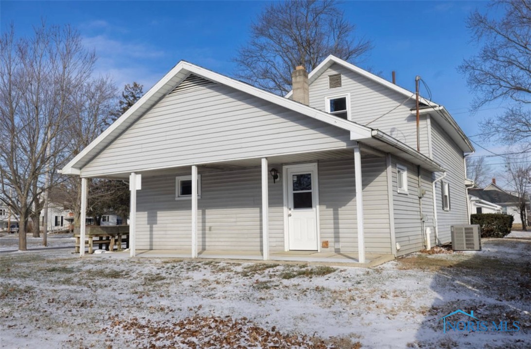 404 E Garfield Avenue, Swanton, Ohio image 4