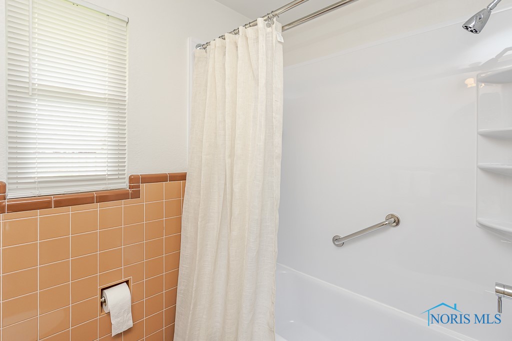 5533 Ashdale Court, Toledo, Ohio image 36