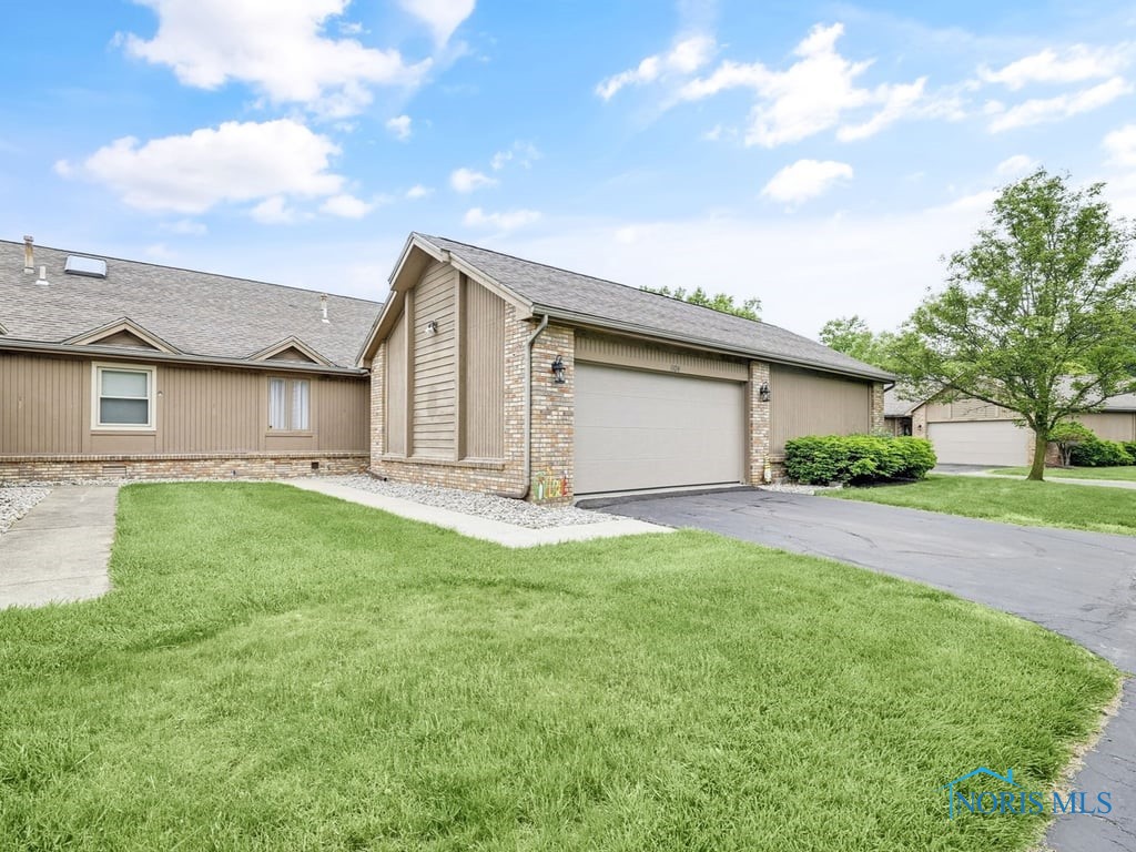 1104 Bernath Parkway, Toledo, Ohio image 1
