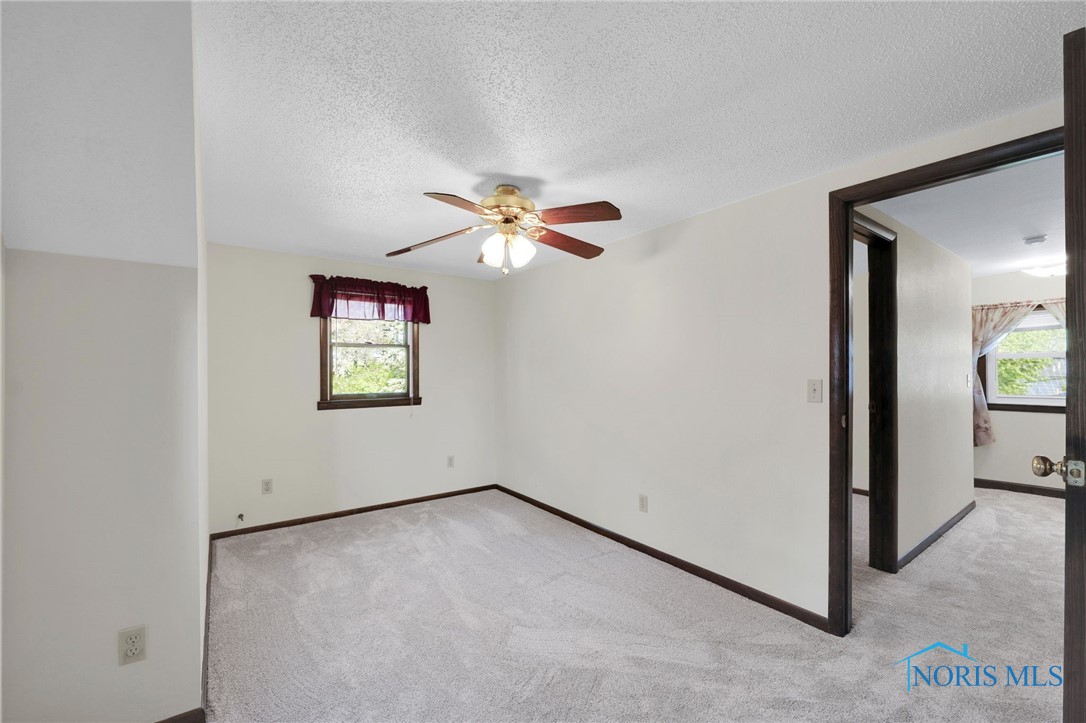 46 S Stadium Road, Oregon, Ohio image 28