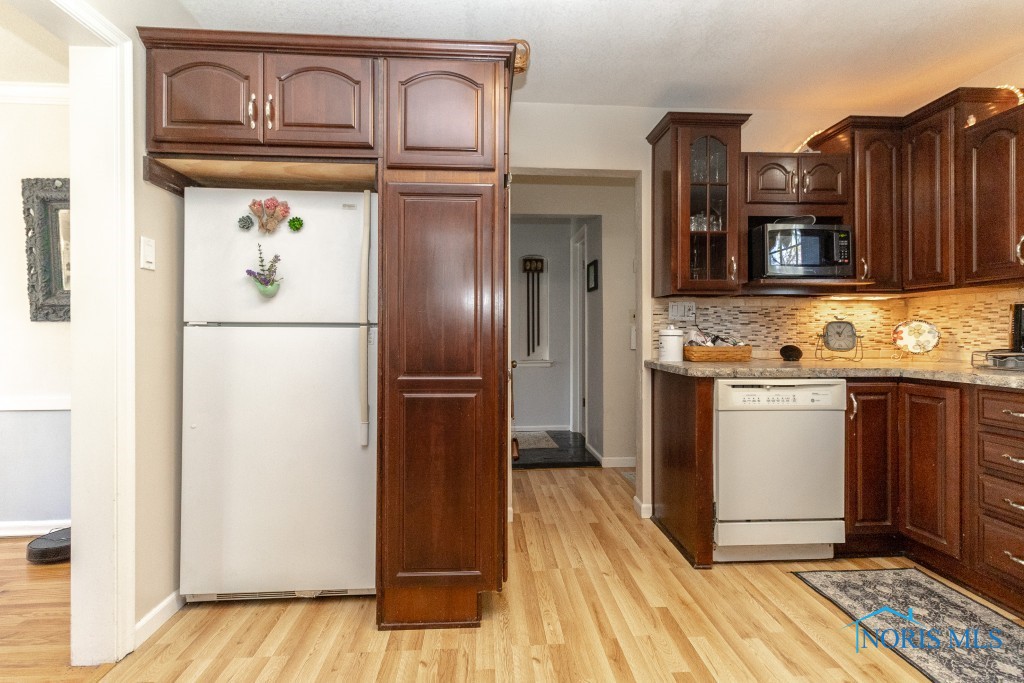 4154 Beverly Drive, Toledo, Ohio image 20
