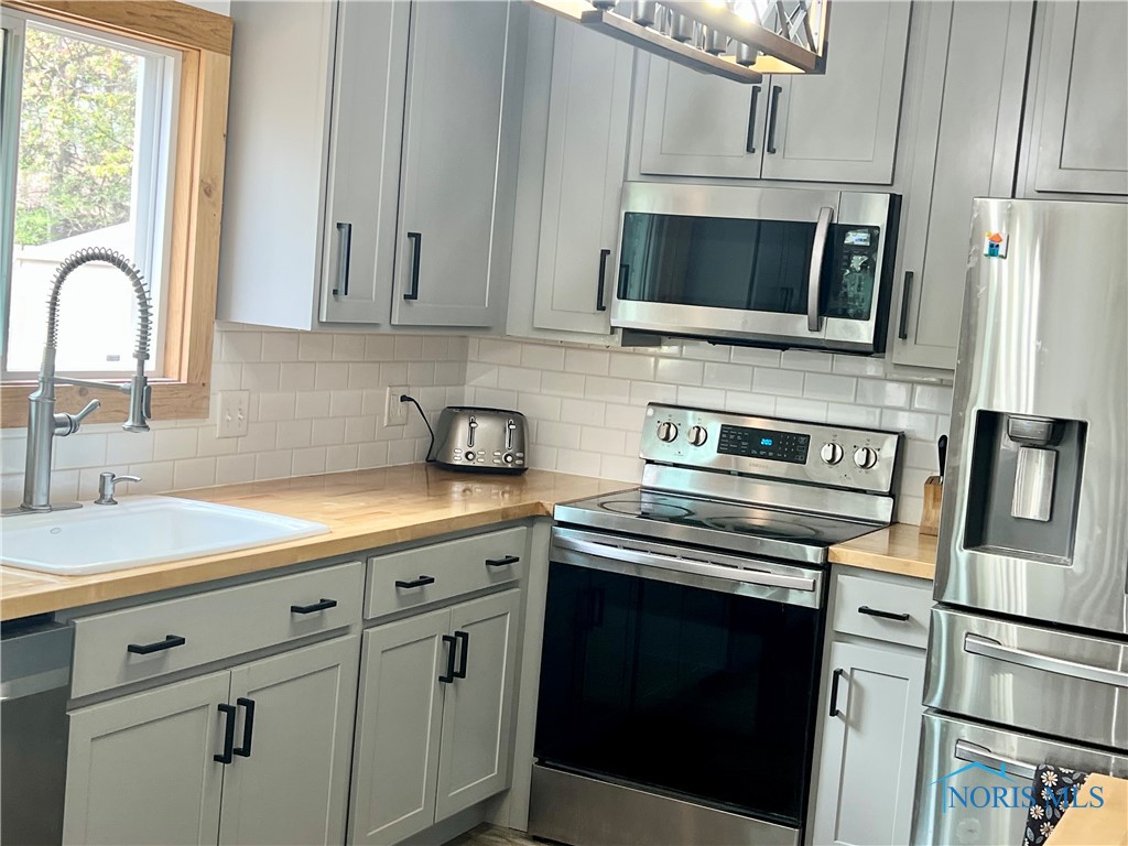 4805 Skelly Road, Toledo, Ohio image 15
