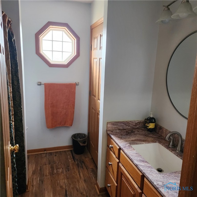 1731 Waterford Drive, Bowling Green, Ohio image 5