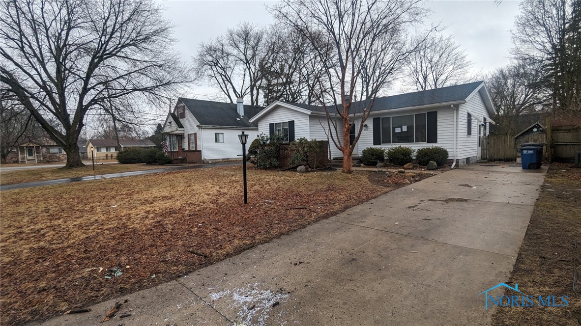 3513 Cedardale Court, Toledo, Ohio image 3