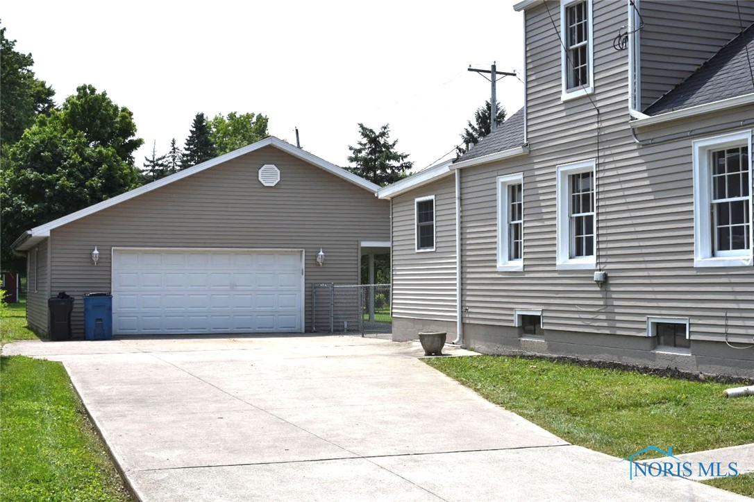 3340 Seaman Rd, Oregon, Ohio image 4