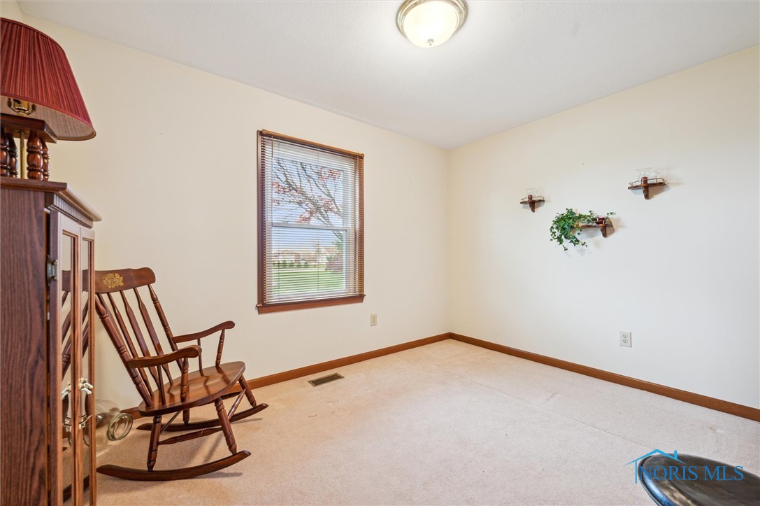 14980 Woodside Drive, Rocky Ridge, Ohio image 32