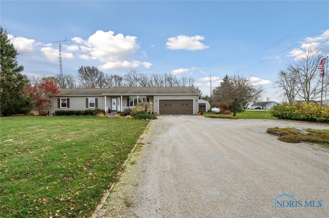 14980 Woodside Drive, Rocky Ridge, Ohio image 6